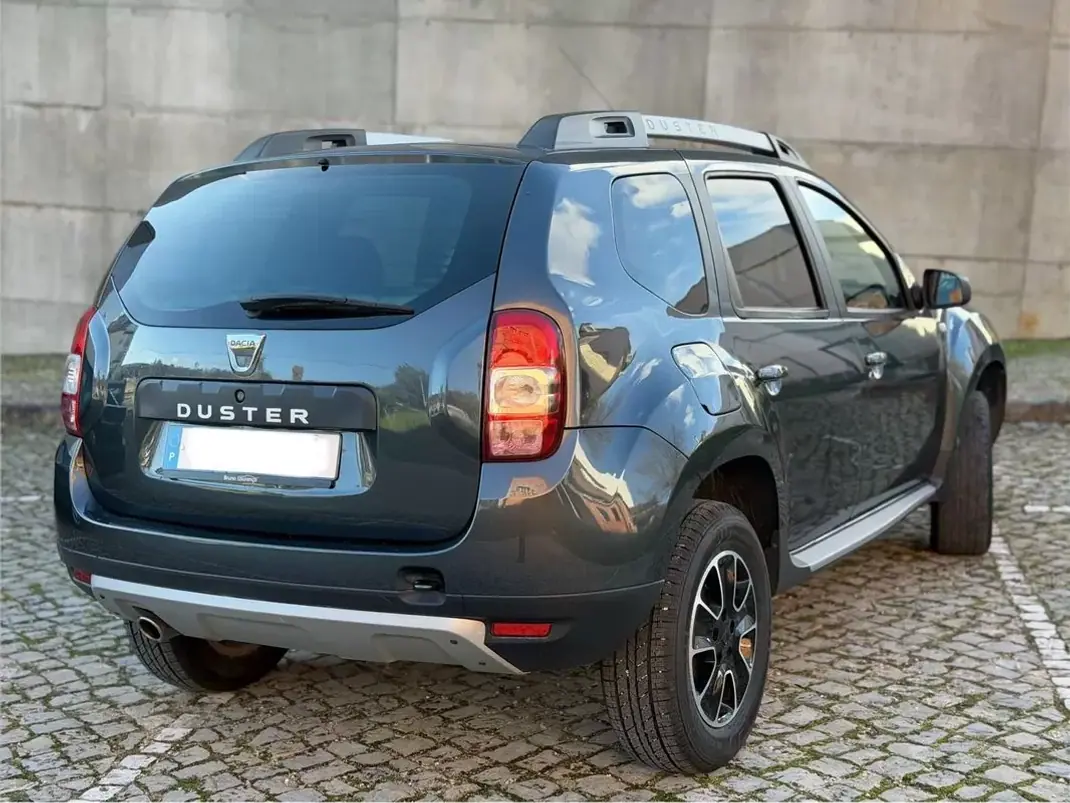 Dacia Duster 2018 - 12900 EUR, 131000 km - AUTO.MOTO.pt - 131000km - foto 6 de 31
