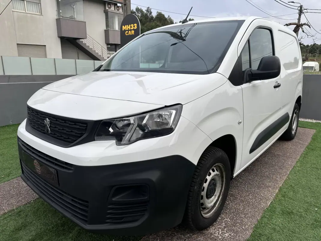 Peugeot Partner 1.5HDI 3lugares 2021 - 11900 EUR, 160000 km - AUTO.MOTO.pt - 160000km - foto 6 de 47