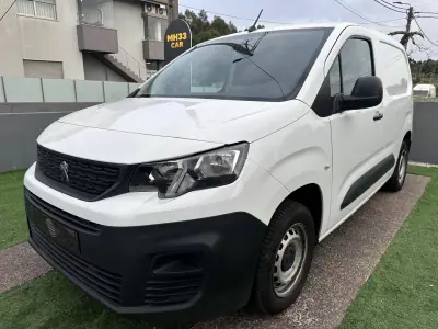 Peugeot Partner 1.5HDI 3lugares 2021 - 11900 EUR, 160000 km - AUTO.MOTO.pt - 160000km - foto 6 de 47