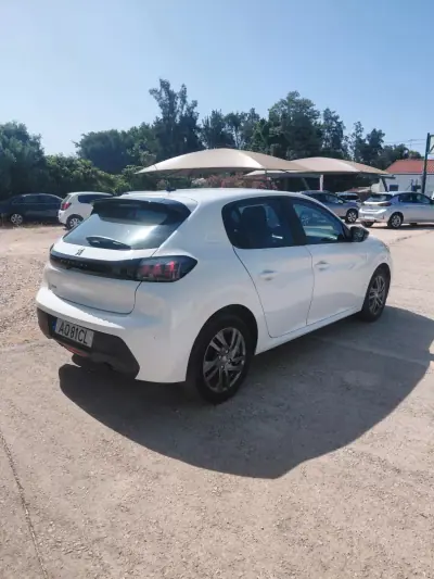 Peugeot 208 2022 - 13900 EUR, 69000 km - AUTO.MOTO.pt - 69000km - foto 11 de 11