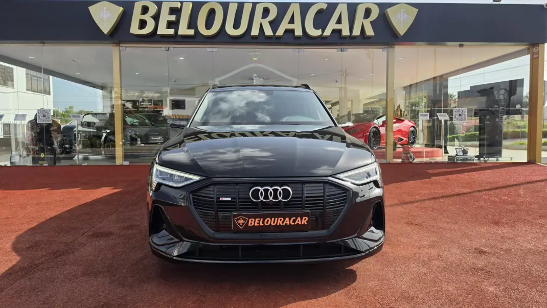 Audi e-tron Sportback 2021 - 43000 EUR, 50774 km - AUTO.MOTO.pt - 50774km - foto 2 de 23