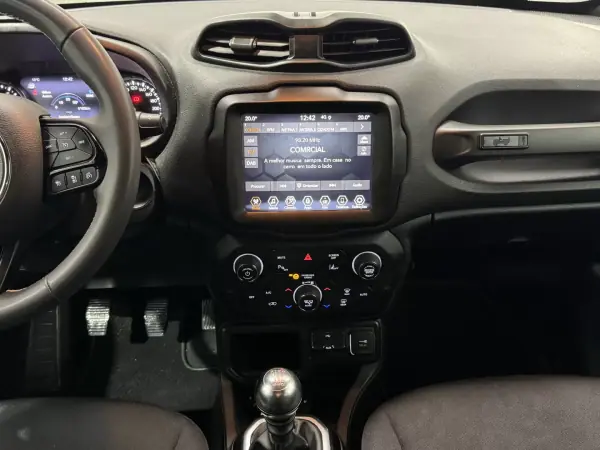 Jeep Renegade 2021 - 17990 EUR, 55000 km - AUTO.MOTO.pt - 55000km - foto 17 de 28