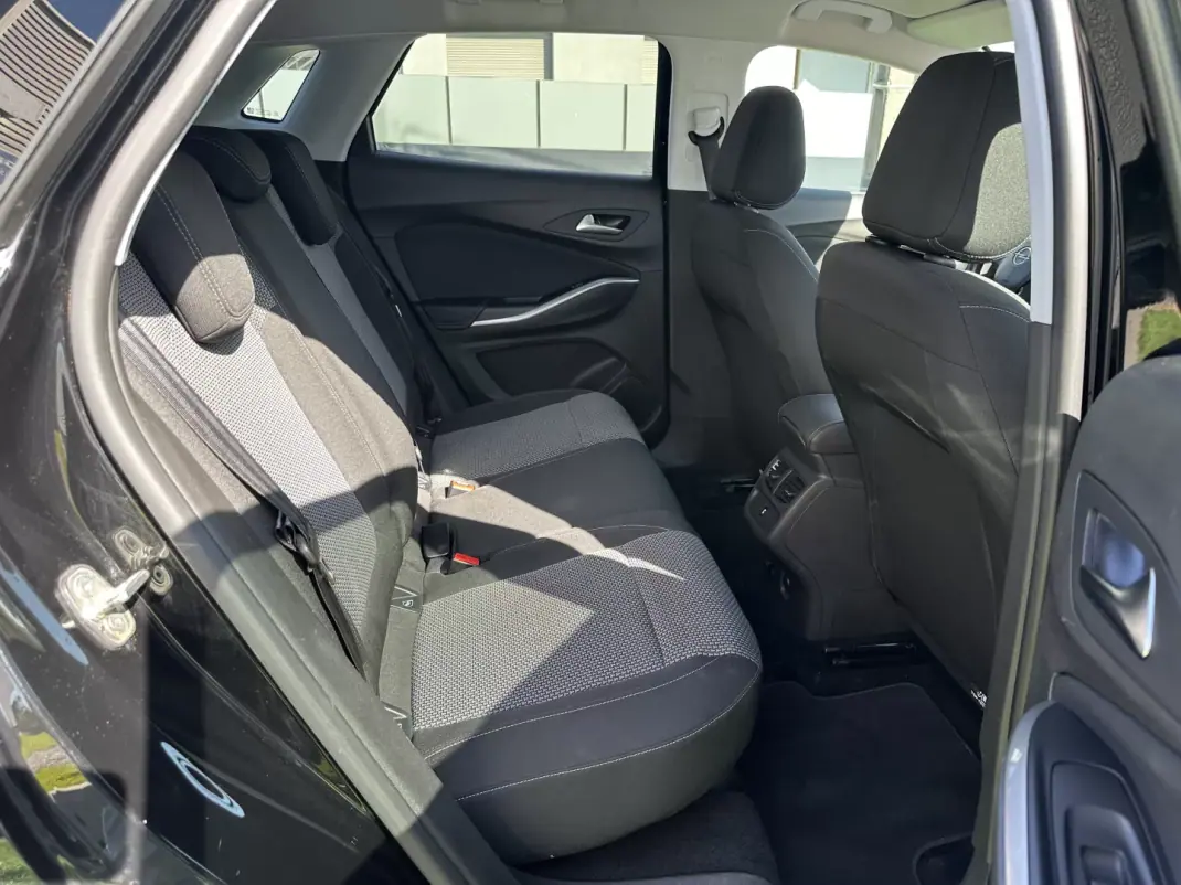 Opel Grandland X 2020 - 15900 EUR, 160000 km - 160000km - foto 45 de 55