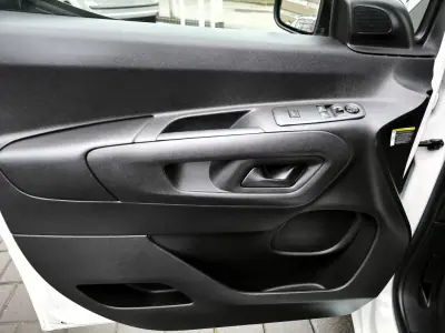 Peugeot Partner 1.5 BlueHDI Longa c/Barras Tejadilho 2020 - 13950 EUR, 114372 km - AUTO.MOTO.pt - 114372km - foto 32 de 44