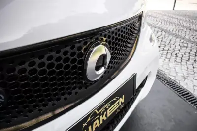 Smart ForTwo Coupé 2019 - 10900 EUR, 68296 km - AUTO.MOTO.pt - 68296km - foto 9 de 37