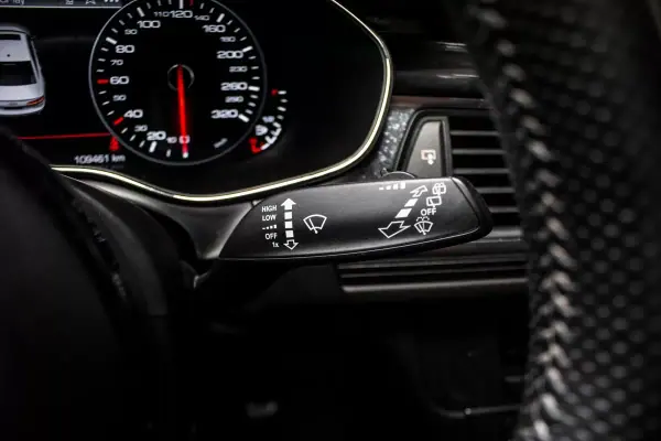 Audi RS6 Avant 2013 - 59900 EUR, 109461 km - AUTO.MOTO.pt - 109461km - foto 15 de 46
