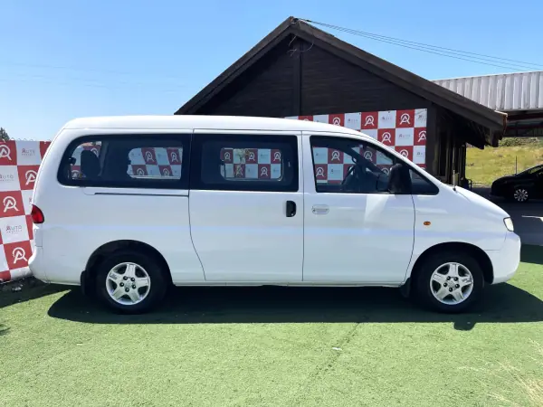 Hyundai H-1 2003 - 8990 EUR, 171580 km - AUTO.MOTO.pt - 171580km - foto 2 de 17