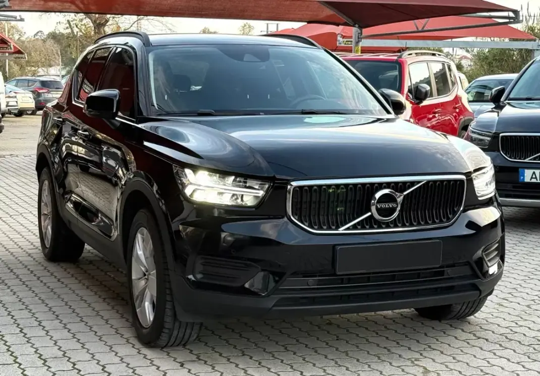 Volvo XC 40 2021 - 26950 EUR, 90000 km - AUTO.MOTO.pt - 90000km - foto 2 de 20
