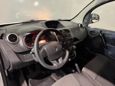Renault KANGOO MAXI 1.5 DCI BUSINESS S/S 2020 - 13750 EUR, 151000 km - AUTO.MOTO.pt - 151000km - foto 27 de 33