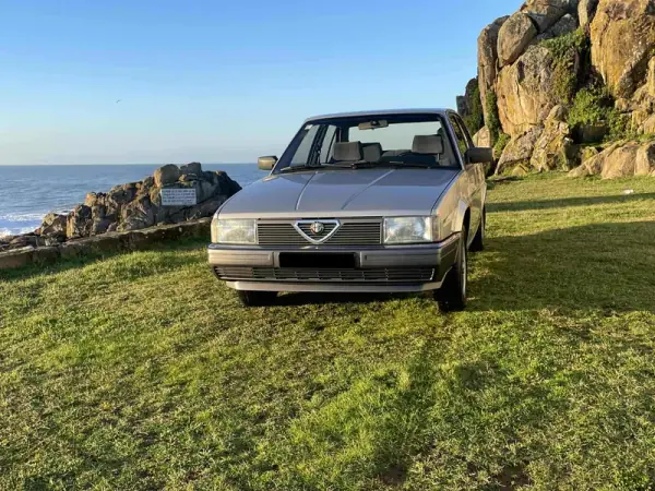 Alfa Romeo 90 1988 - 18900 EUR, 27700 km - AUTO.MOTO.pt - 27700km - foto 57 de 60