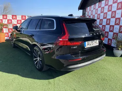 Volvo V60 2022 - 33990 EUR, 85300 km - AUTO.MOTO.pt - 85300km - foto 4 de 27