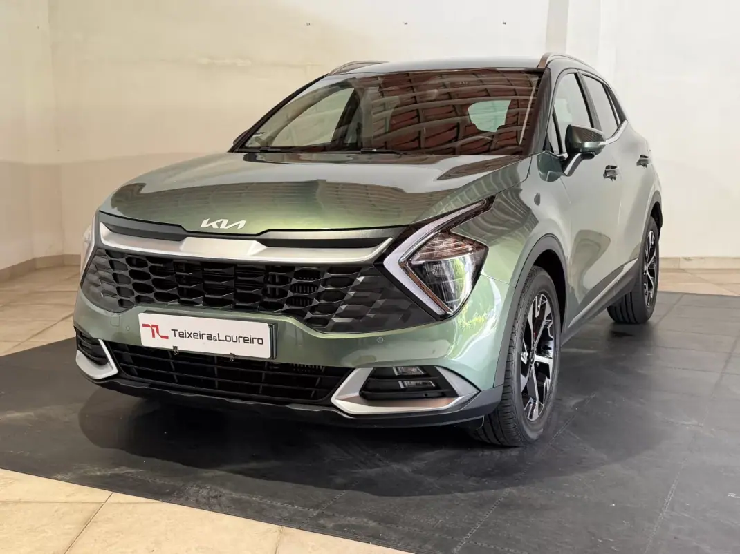Kia Sportage 2023 - 24500 EUR, 64809 km - AUTO.MOTO.pt - 64809km - foto 1 de 24