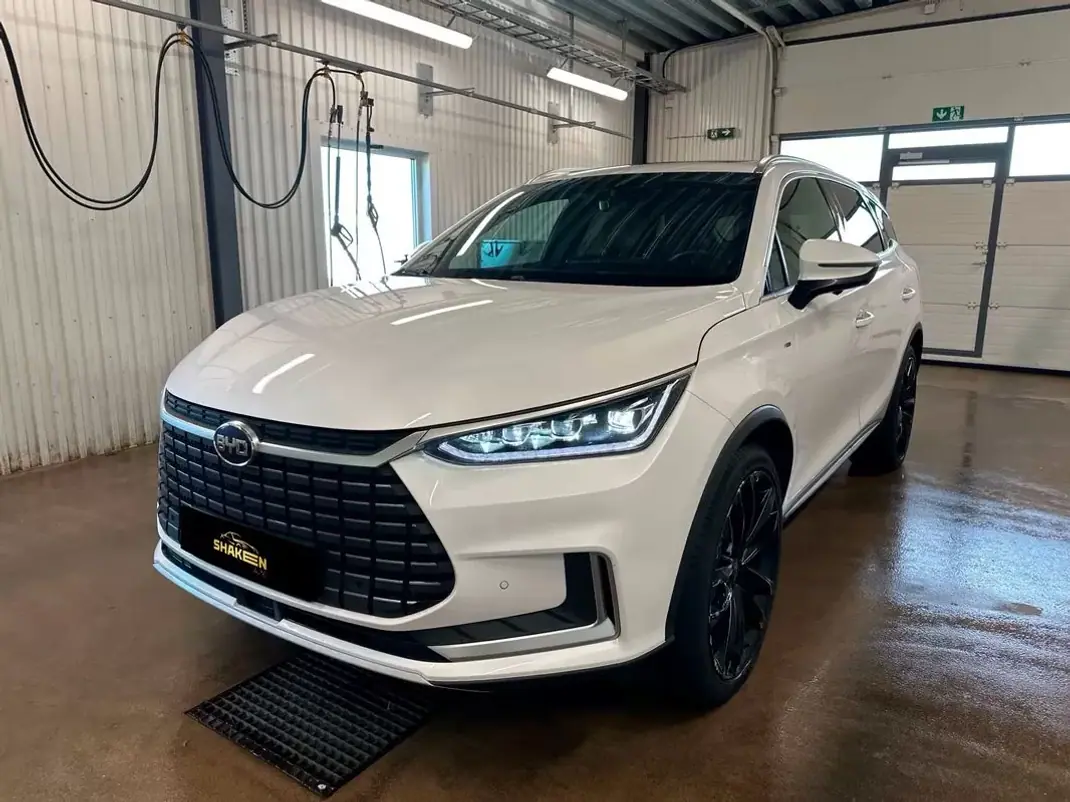 BYD Tang 2025