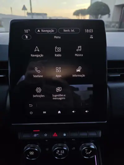 Renault Clio 2022 - 14500 EUR, 104000 km - AUTO.MOTO.pt - 104000km - foto 34 de 43