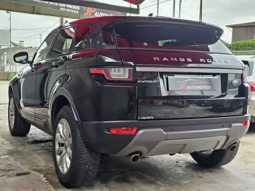 Land Rover Range Rover Evoque 2016 - 17499 EUR, 185000 km - AUTO.MOTO.pt - 185000km - foto 15 de 17