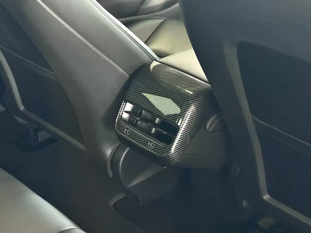 Tesla Model 3 2022 - 35900 EUR, 65444 km - AUTO.MOTO.pt - 65444km - foto 18 de 29