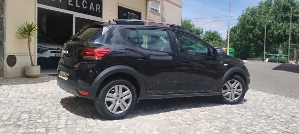 Dacia Sandero 2023 - 15950 EUR, 25560 km - AUTO.MOTO.pt - 25560km - foto 4 de 20