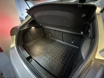 Mercedes-Benz A 180 2019 - 26990 EUR, 125000 km - AUTO.MOTO.pt - 125000km - foto 43 de 44