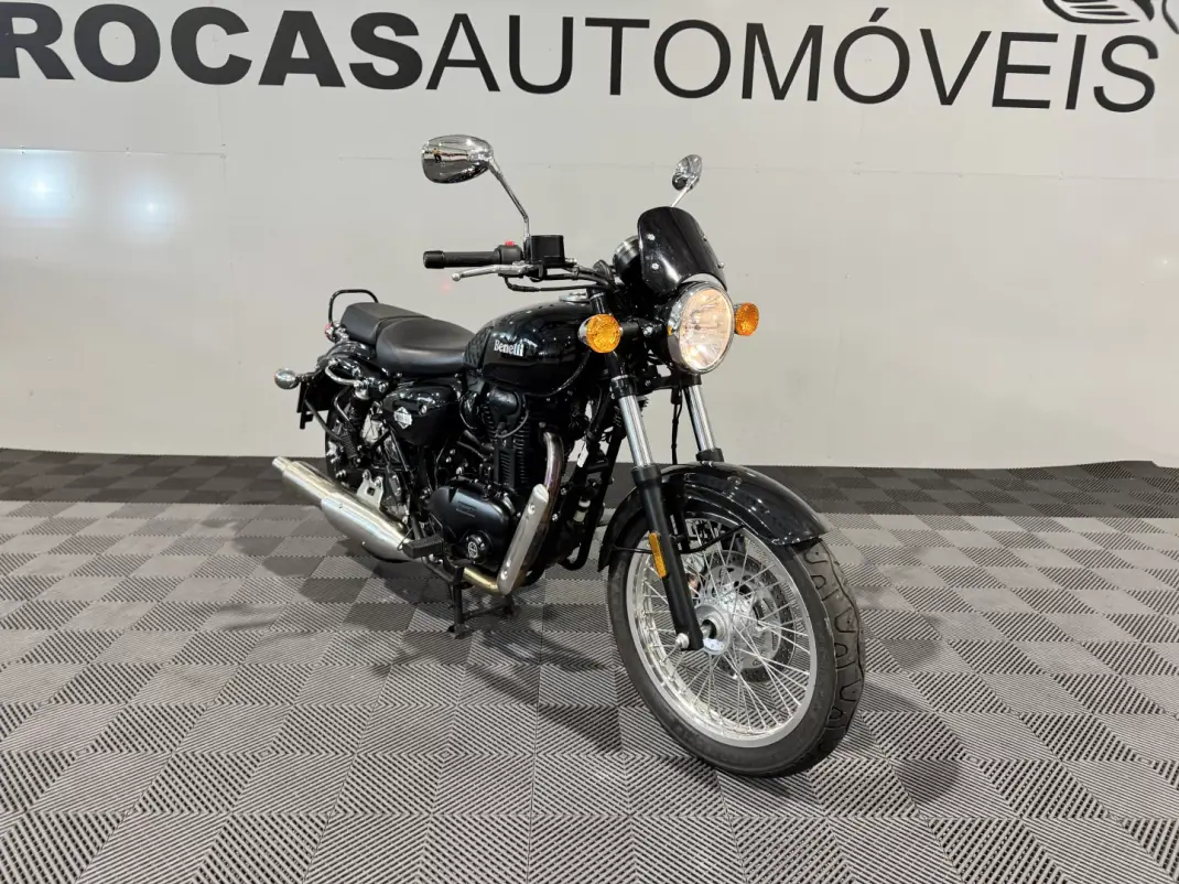 Benelli Imperiale 400 2023 - 3750 EUR, 6290 km - 6290km - foto 14 de 21