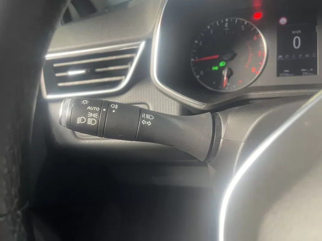 Renault Clio 2019 - 14480 EUR, 30000 km - AUTO.MOTO.pt - 30000km - foto 47 de 50