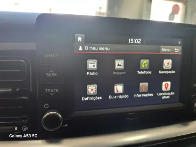 Kia Stonic 2020 - 14990 EUR, 41765 km - AUTO.MOTO.pt - 41765km - foto 7 de 34