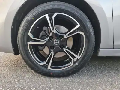 Opel Corsa 2020 - 15990 EUR, 140000 km - AUTO.MOTO.pt - 140000km - foto 8 de 31