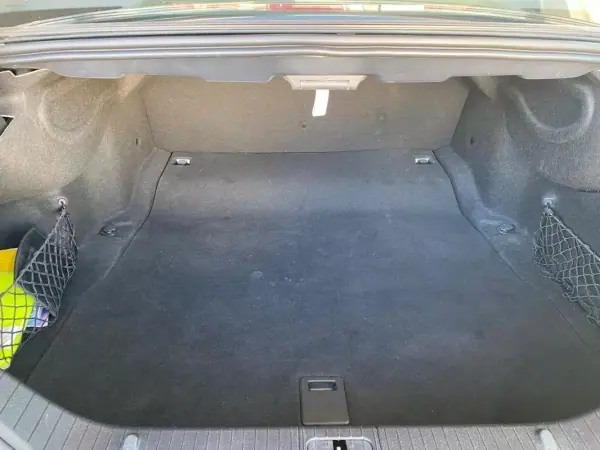 Mercedes-Benz CLS 250 2011 - 18500 EUR, 199900 km - AUTO.MOTO.pt - 199900km - foto 38 de 43