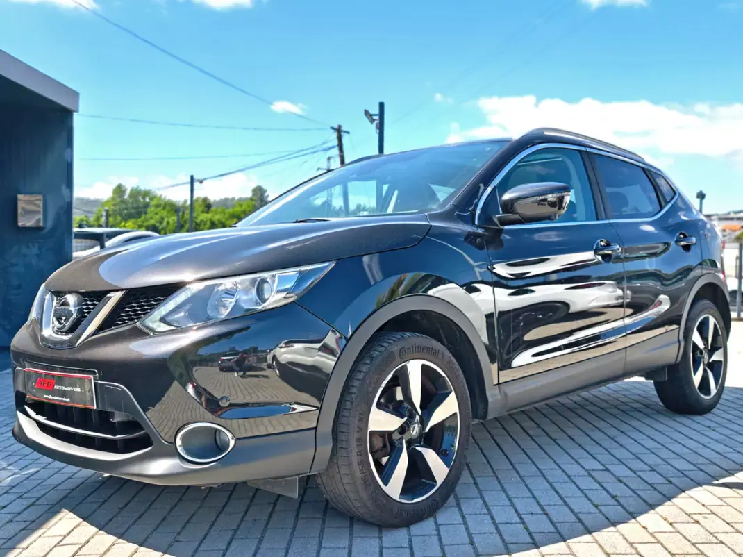 Nissan Qashqai 2016 - 15750 EUR, 160600 km - AUTO.MOTO.pt - 160600km - foto 2 de 17