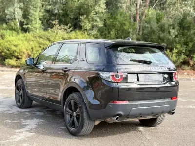 Land Rover Discovery Sport 2015 - 15900 EUR, 166000 km - AUTO.MOTO.pt - 166000km - foto 25 de 26