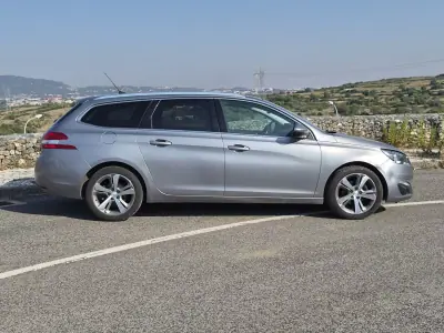 Peugeot 308 SW 2016 - 10490 EUR, 123507 km - 123507km - foto 26 de 28