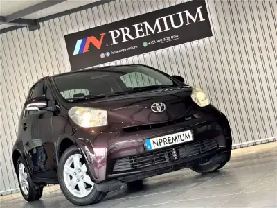 Toyota iQ 2009 - 7750 EUR, 167000 km - AUTO.MOTO.pt - 167000km - foto 10 de 32
