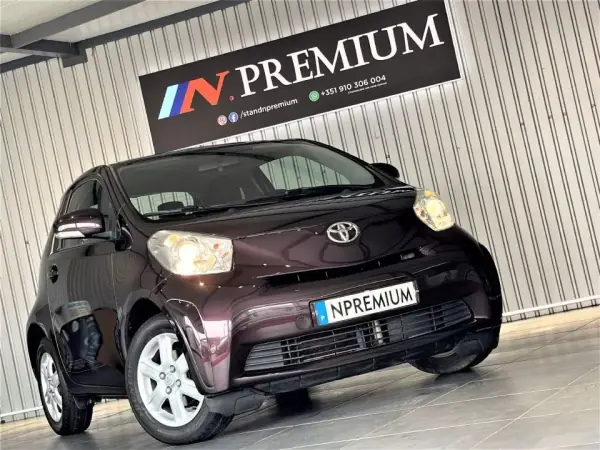 Toyota iQ 2009 - 7750 EUR, 167000 km - AUTO.MOTO.pt - 167000km - foto 10 de 32