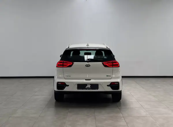 Kia e-Niro 2021 - 21900 EUR, 58000 km - AUTO.MOTO.pt - 58000km - foto 6 de 21