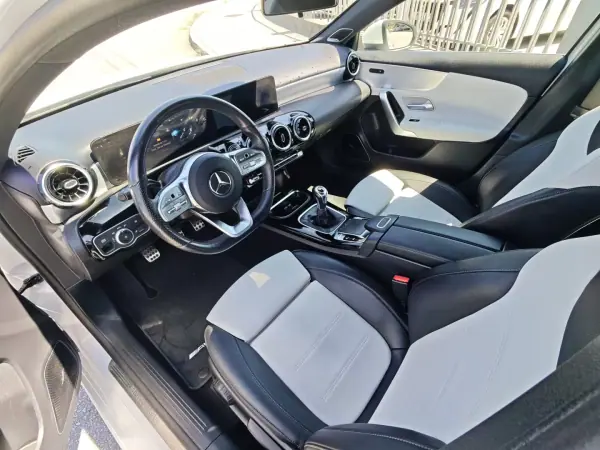 Mercedes-Benz A 200 2019 - 16500 EUR, 160000 km - AUTO.MOTO.pt - 160000km - foto 15 de 30