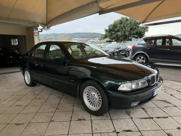 BMW 525 1998 - 3950 EUR, 317732 km - AUTO.MOTO.pt - 317732km - foto 8 de 24