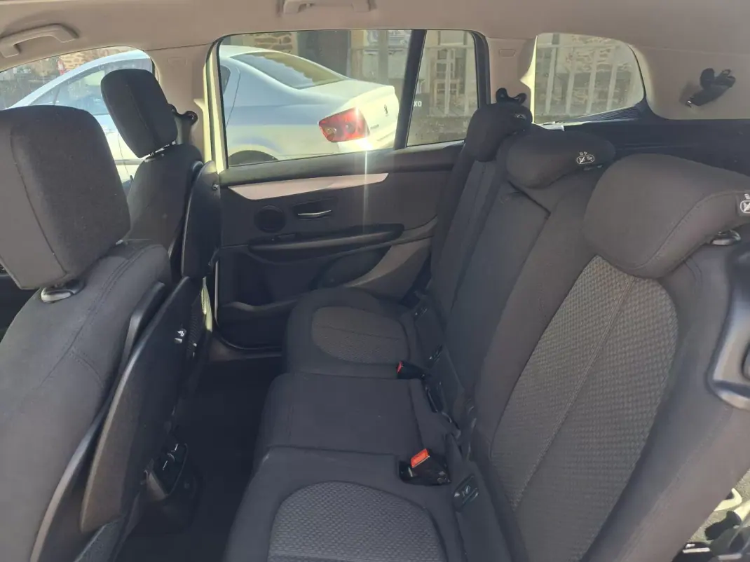 BMW 216 Gran Tourer 2015 - 9950 EUR, 275070 km - 275070km - foto 14 de 21