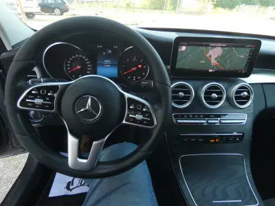 Mercedes-Benz C 220 2018 - 20750 EUR, 299000 km - AUTO.MOTO.pt - 299000km - foto 19 de 27