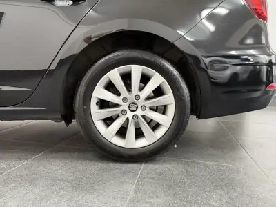 SEAT Leon ST 2017 - 10990 EUR, 147000 km - AUTO.MOTO.pt - 147000km - foto 4 de 22