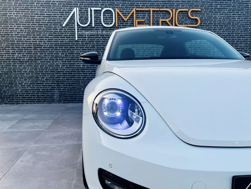 Volkswagen New Beetle 2012 - 10900 EUR, 229000 km - 229000km - foto 4 de 14