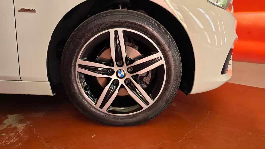 BMW 216 Active Tourer 2017 - 16990 EUR, 118407 km - AUTO.MOTO.pt - 118407km - foto 15 de 72