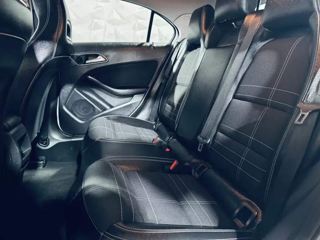 Mercedes-Benz A 160 2014 - 12990 EUR, 163824 km - AUTO.MOTO.pt - 163824km - foto 25 de 34