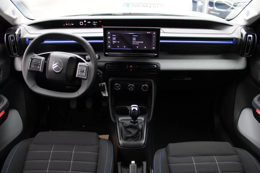 Citroën C3 2025 - 20900 EUR, 1769 km - AUTO.MOTO.pt - 1769km - foto 4 de 20