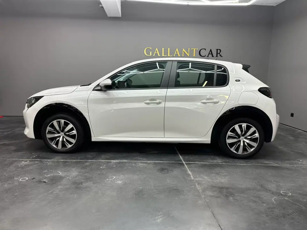 Peugeot e-208 2020 - 17200 EUR, 45470 km - 45470km - foto 3 de 17