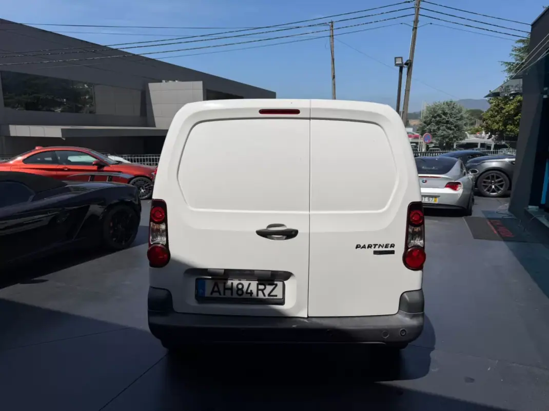 Peugeot e-Partner 2017 - 10500 EUR, 98000 km - 98000km - foto 4 de 8
