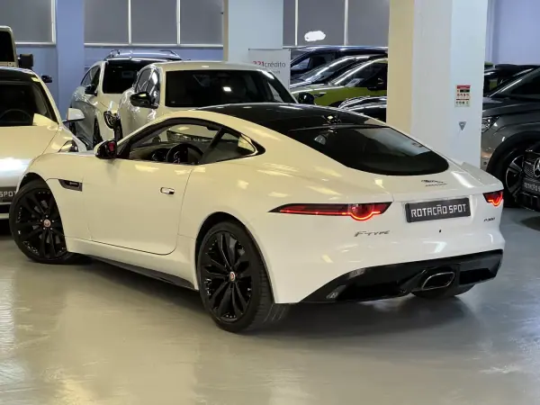 Jaguar F-Type 2019 - 47990 EUR, 45000 km - AUTO.MOTO.pt - 45000km - foto 12 de 47