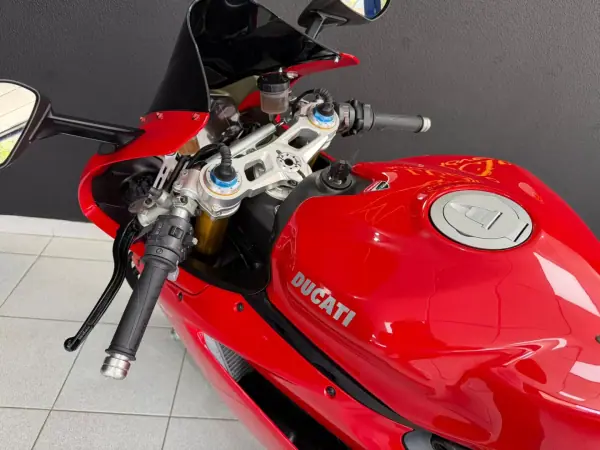 Ducati Panigale 1299 2016 - 17500 EUR, 11358 km - AUTO.MOTO.pt - 11358km - foto 29 de 38