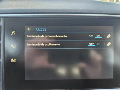 Peugeot 308 SW 2019 - 13800 EUR, 77780 km - AUTO.MOTO.pt - 77780km - foto 31 de 44