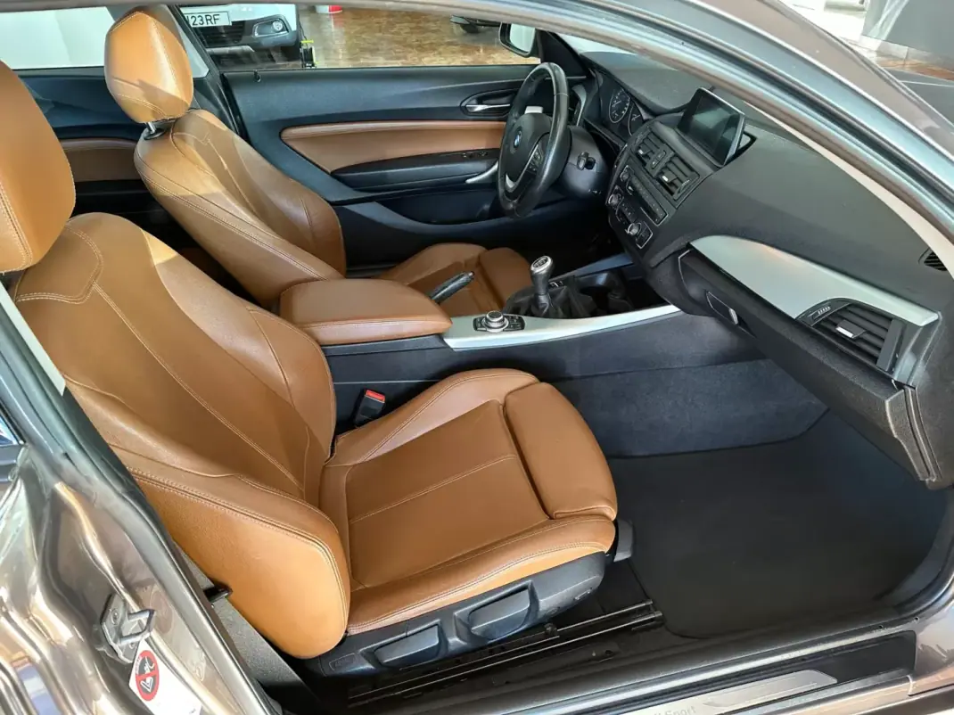 BMW 116 2011 - 13900 EUR, 210181 km - AUTO.MOTO.pt - 210181km - foto 17 de 22