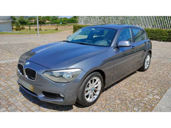 BMW 116 2013 - 7950 EUR, 323362 km - AUTO.MOTO.pt - 323362km - foto 9 de 15