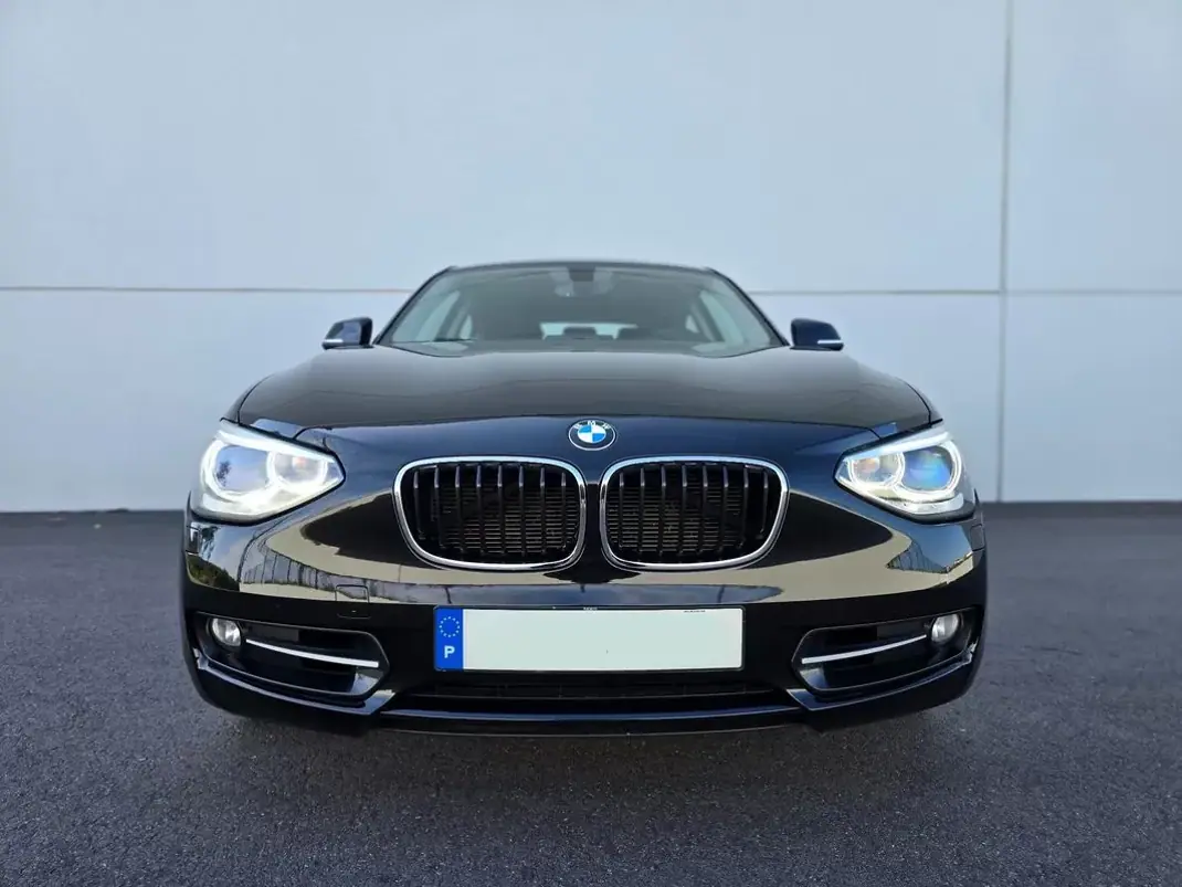 BMW 118 2013 - 12500 EUR, 140000 km - AUTO.MOTO.pt - 140000km - foto 11 de 35